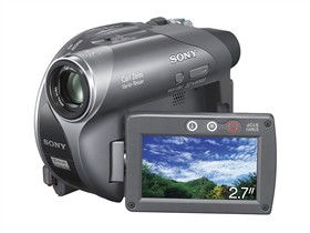 索尼DCR-DVD705E廣州行情速報(bào) 便攜DVD攝錄一體機(jī)市場熱度不減，點(diǎn)歌機(jī)需求融合新趨勢